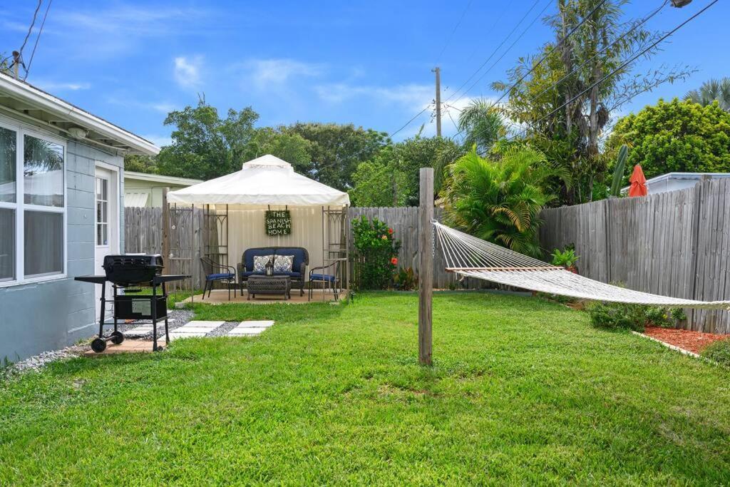 The Spanish Beach Home Only 10Mins From The Beach! Largo Bagian luar foto